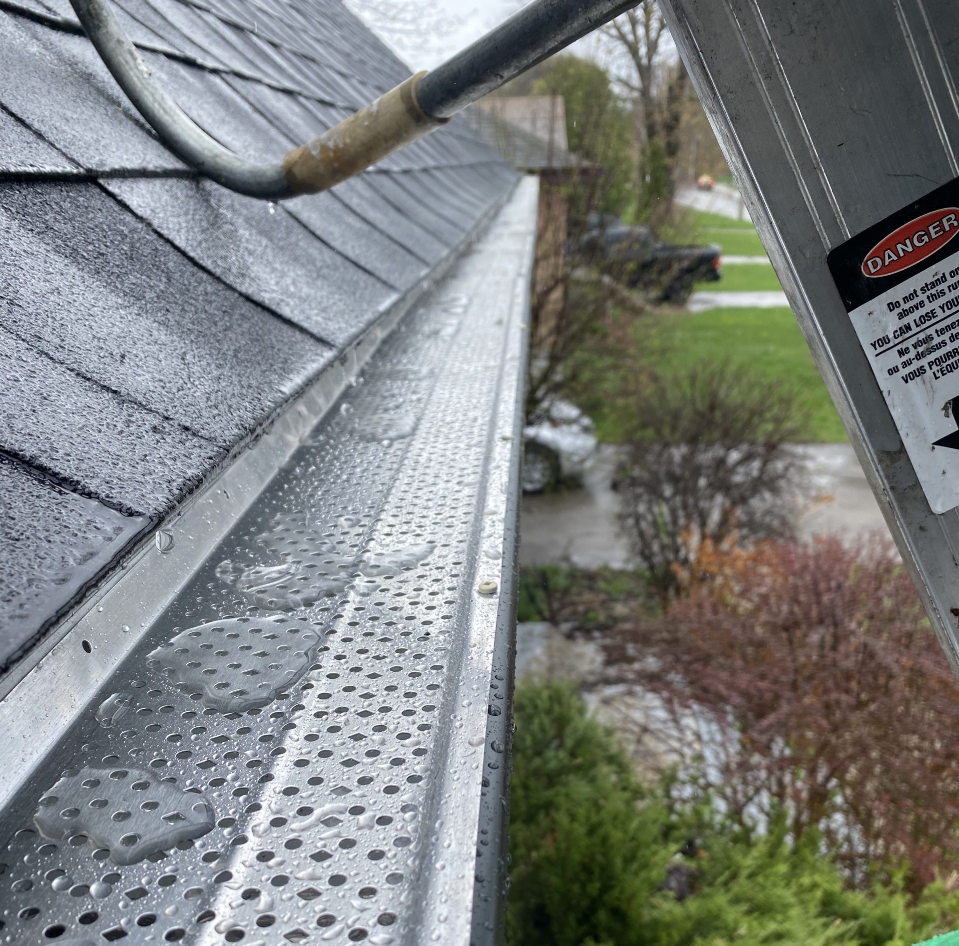 Eavestrough Problems Solved with Gutter Guards Only Eavestroughs